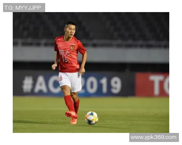 深受女生喜爱的足球明星盘点他们的魅力与风采 深受女生喜爱的足球明星盘点他们的魅力与风采