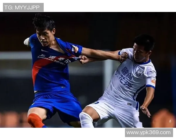 成都网球队以71分领跑冠军赛积分榜展现强劲实力和团队合作精神