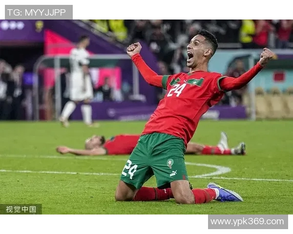 摩洛哥足球明星的独特魅力与不为人知的艰辛历程