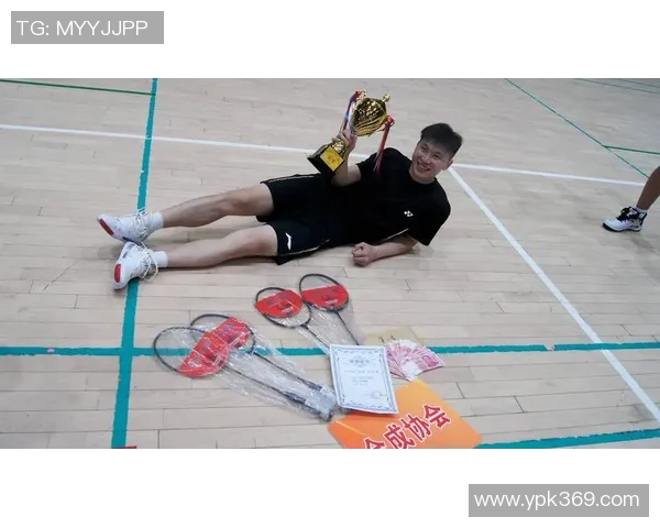 深圳羽毛球队灵活性分析与训练策略探讨助力竞技水平提升 深圳羽毛球队灵活性分析与训练策略探讨助力竞技水平提升